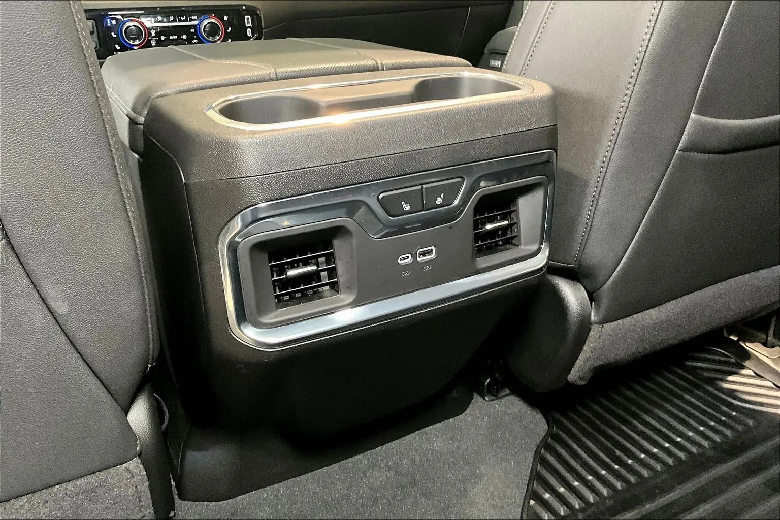 Chevrolet Silverado photo 12