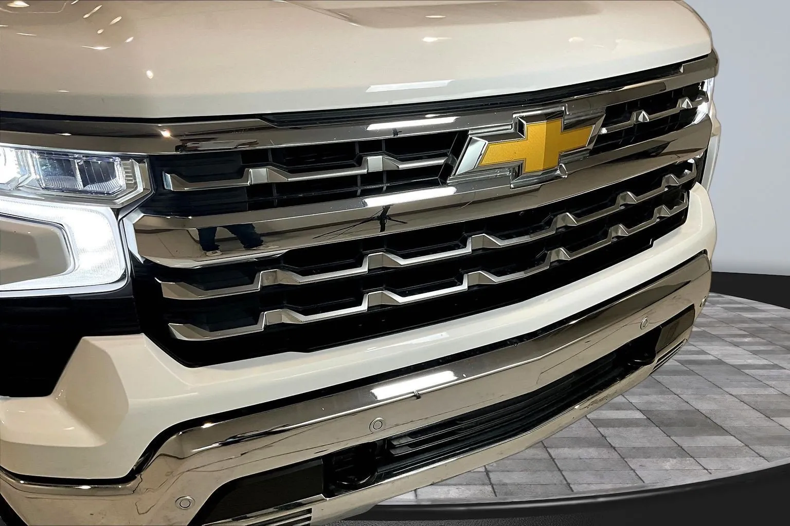 Chevrolet Silverado photo 34