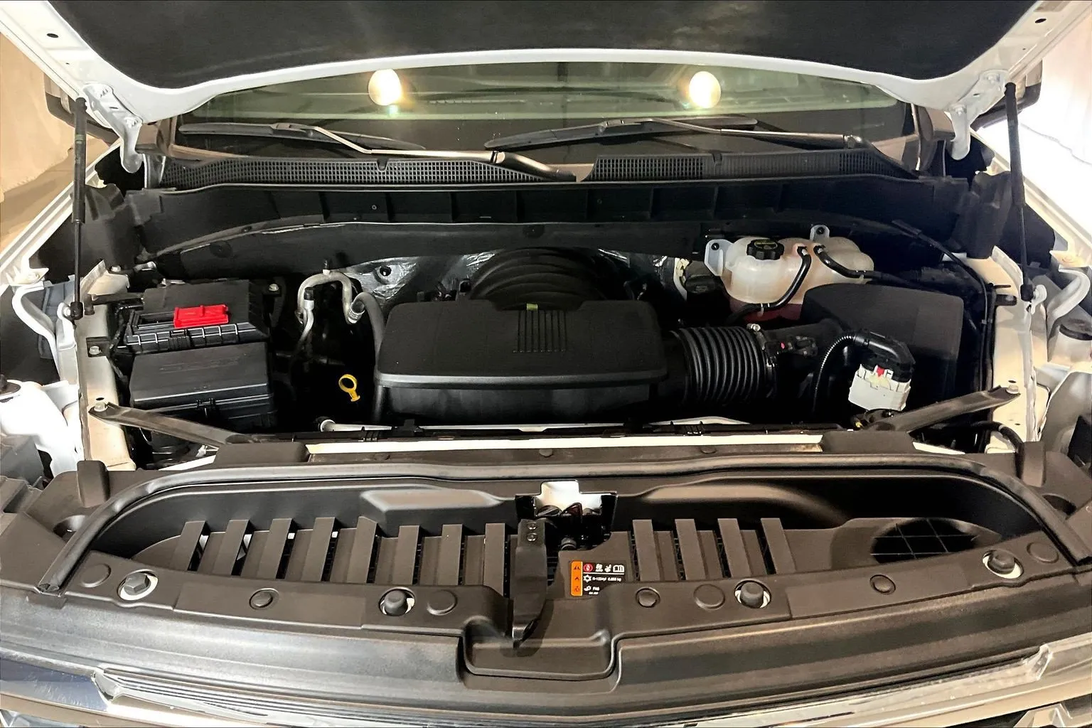 Chevrolet Silverado photo 32