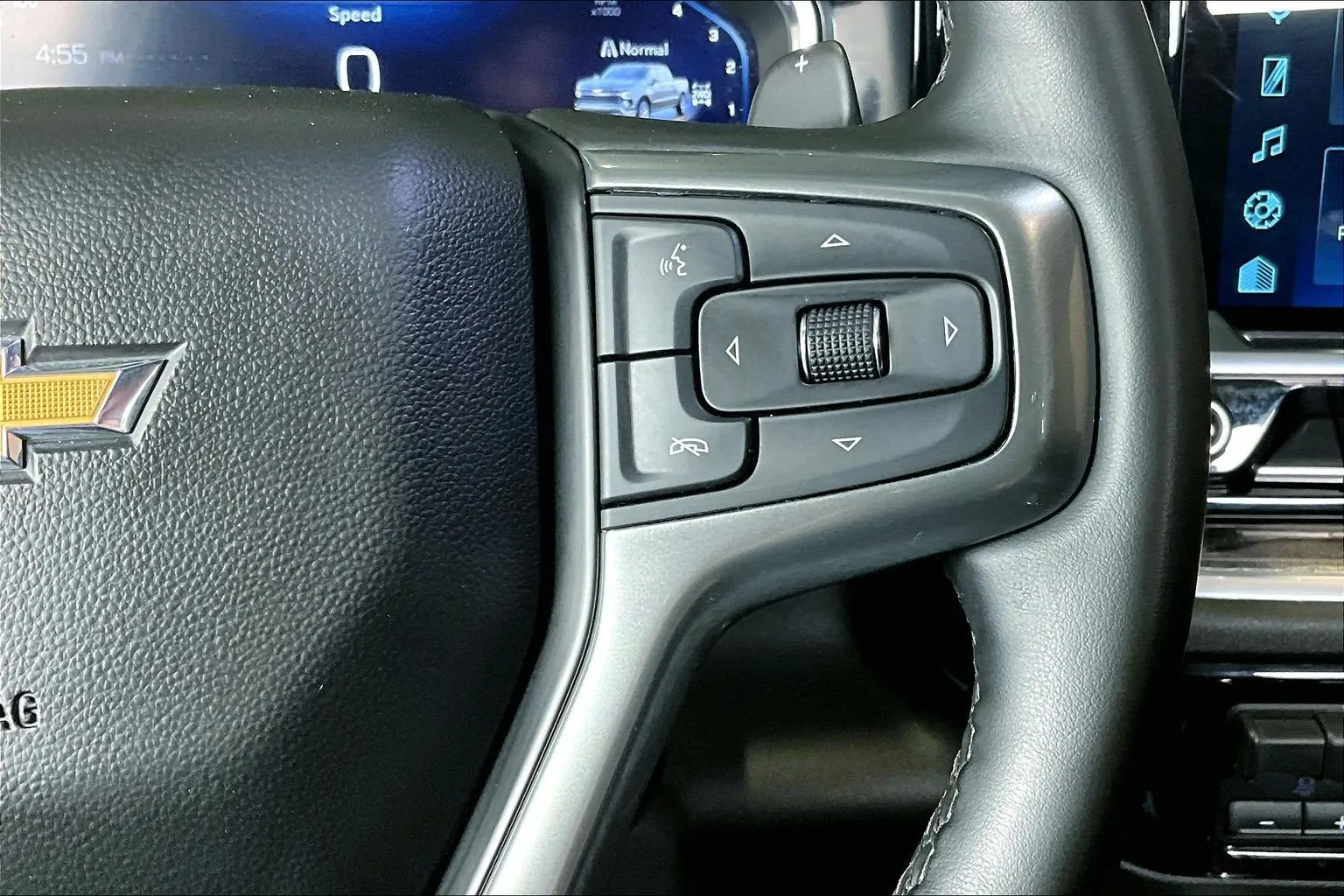 Chevrolet Silverado photo 14