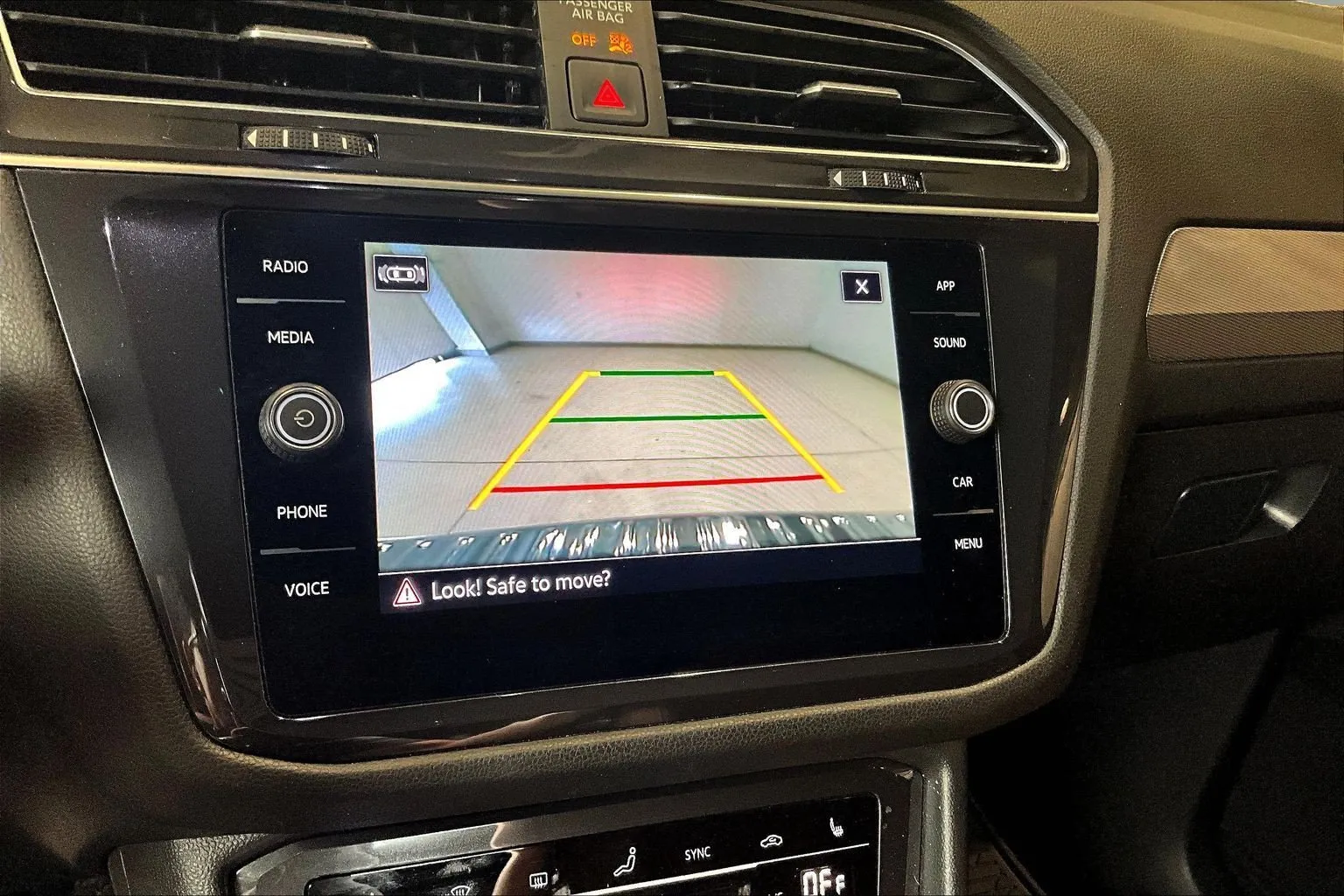 Volkswagen Tiguan photo 15