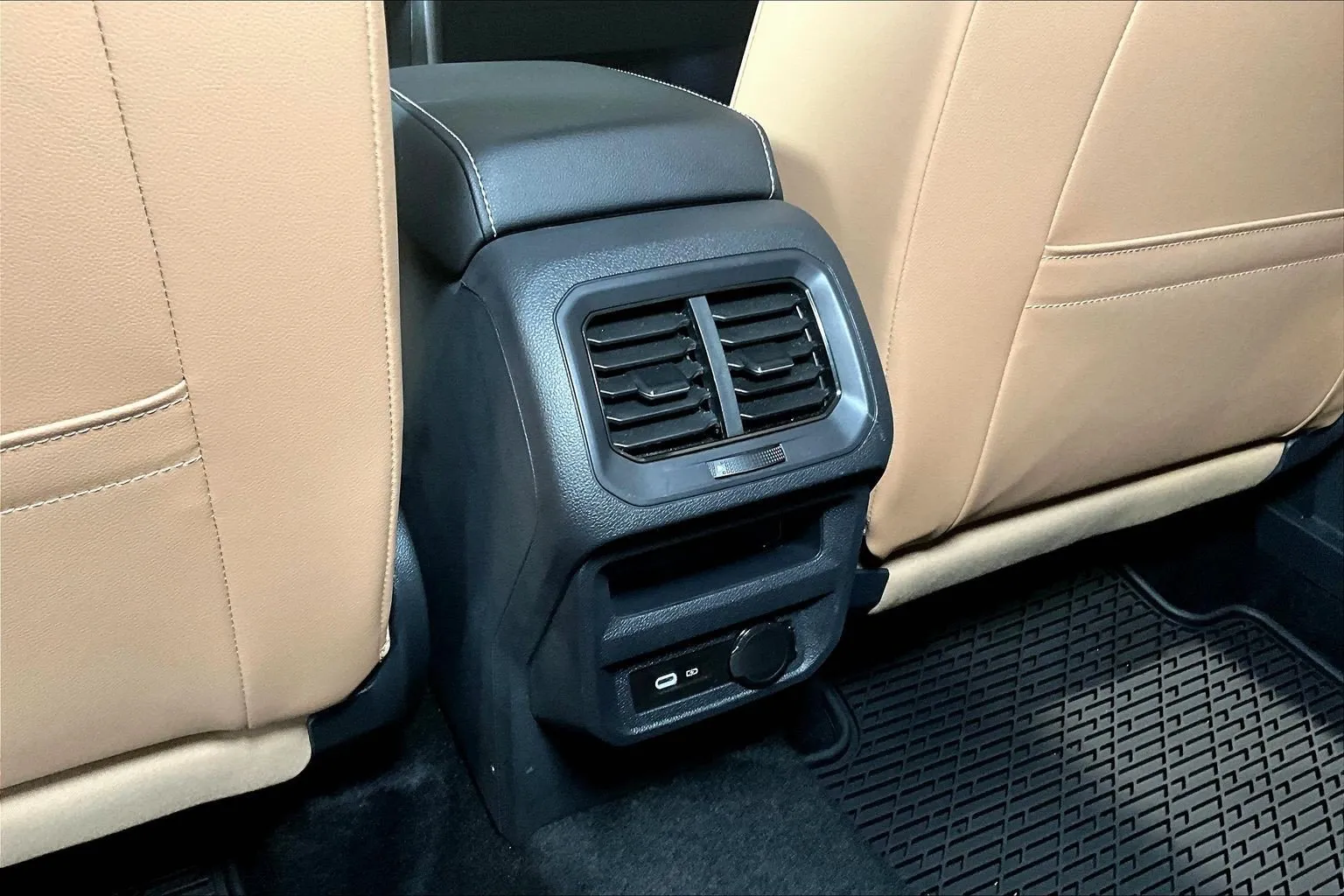 Volkswagen Tiguan photo 11