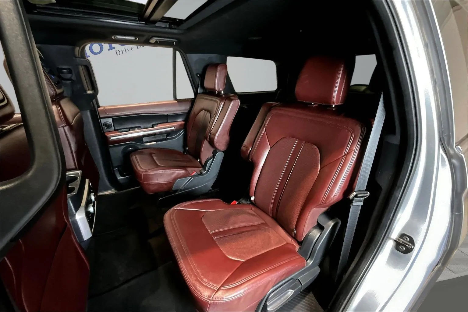 Ford Expedition photo 23