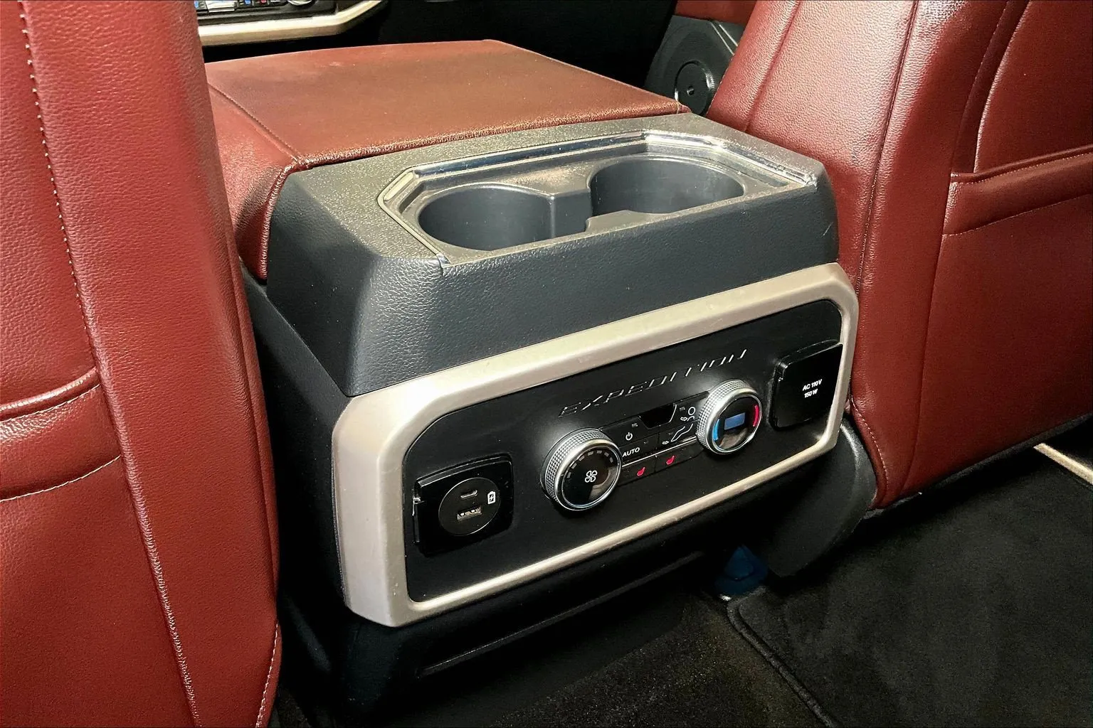 Ford Expedition photo 11