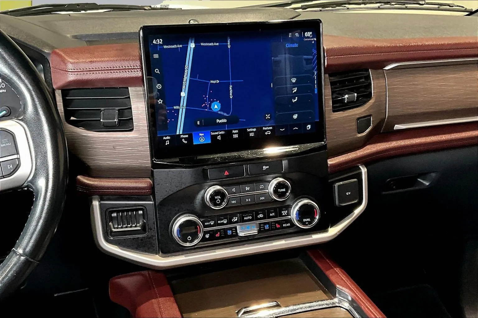 Ford Expedition photo 10