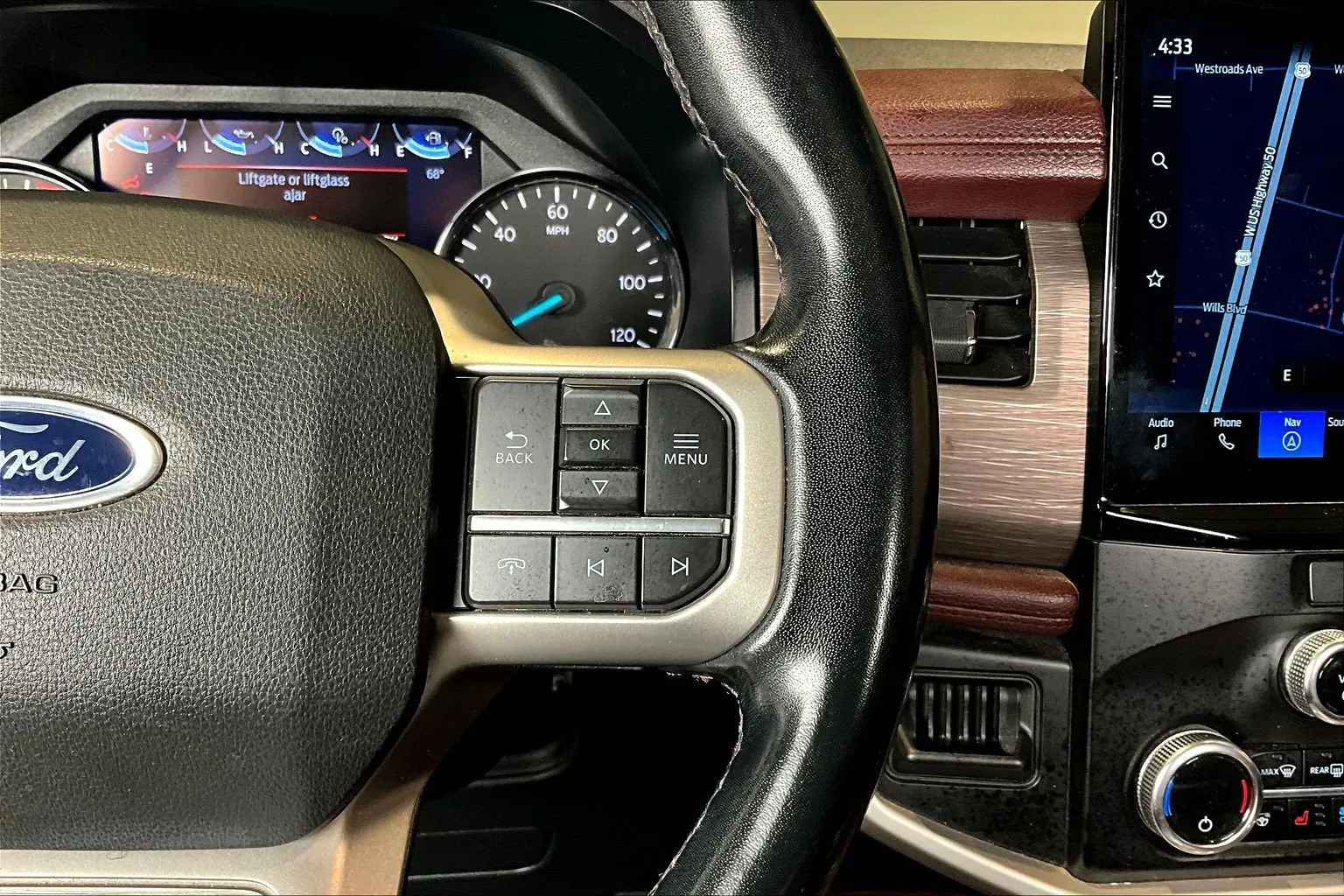 Ford Expedition photo 13