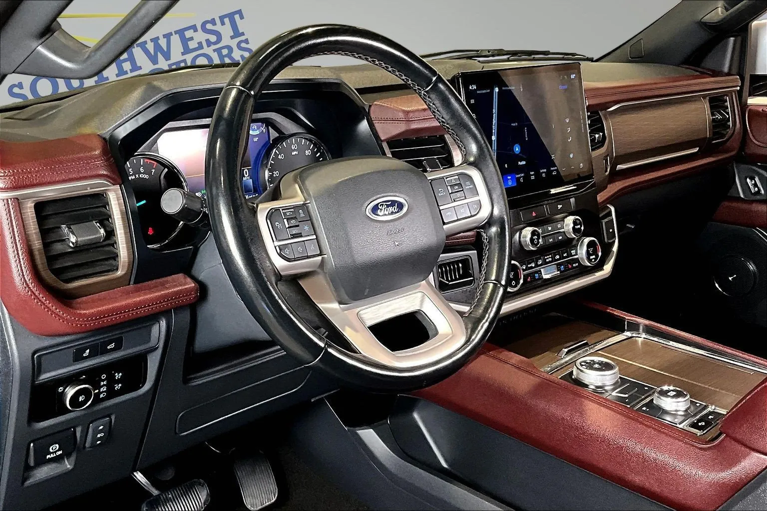 Ford Expedition photo 18