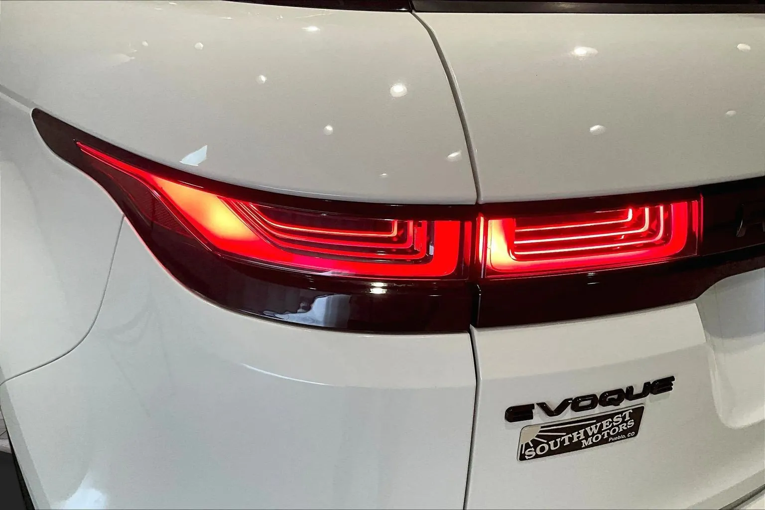 Land Rover Range Rover Evoque photo 23