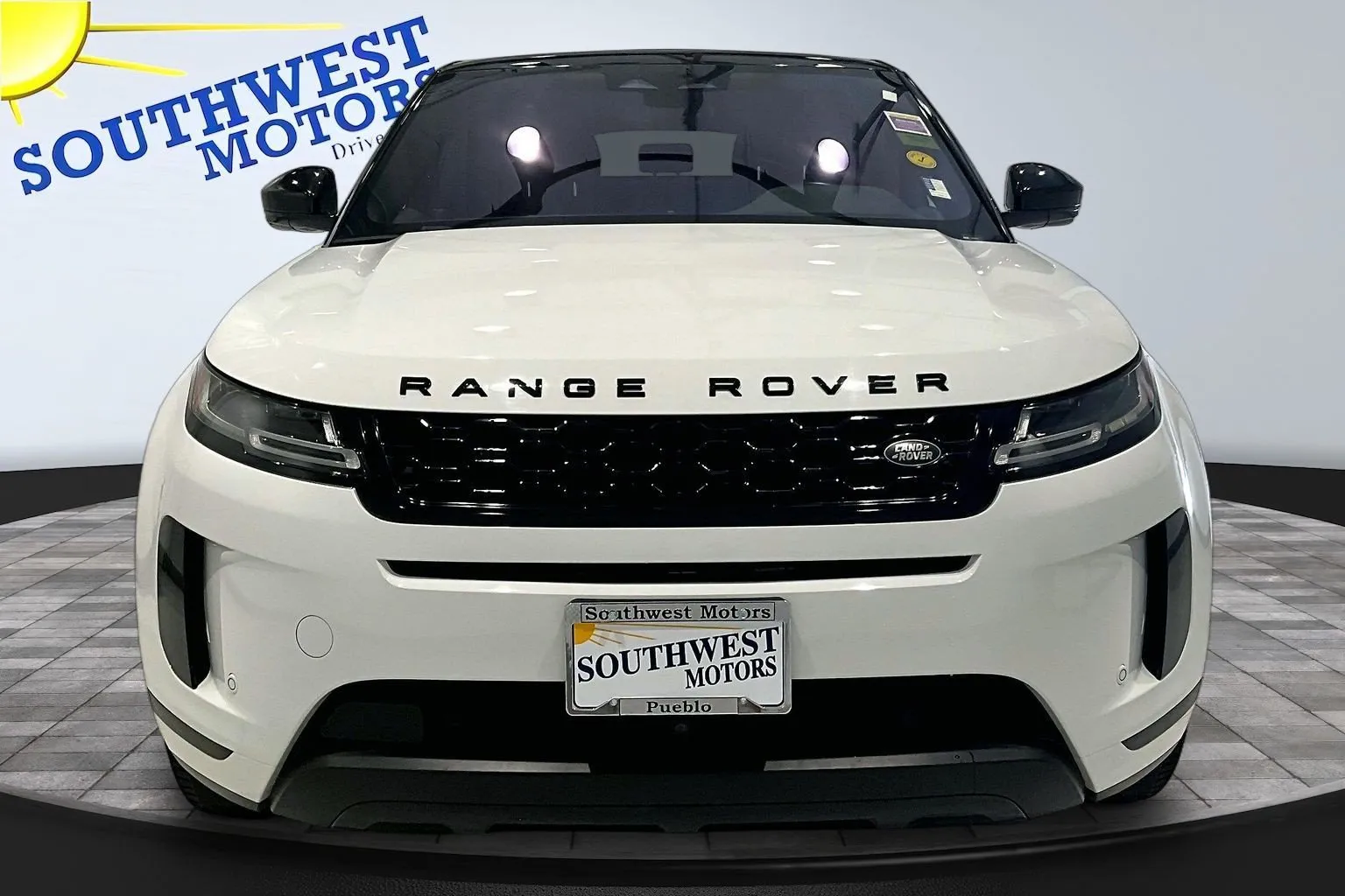 Land Rover Range Rover Evoque photo 2