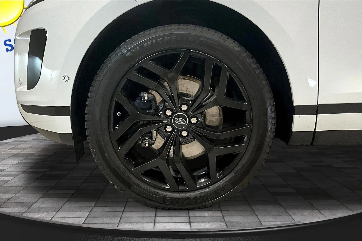 Land Rover Range Rover Evoque photo 33