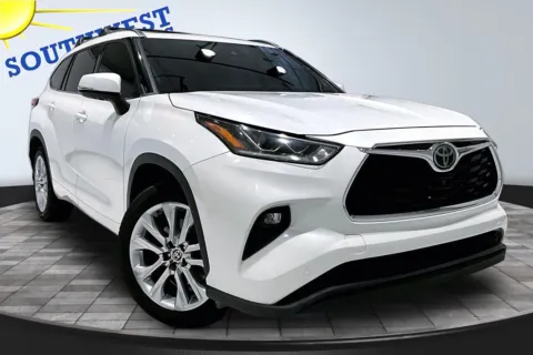 Another view of 2022 Toyota Highlander Limited for sale in Pueblo, CO at Southwest Motors