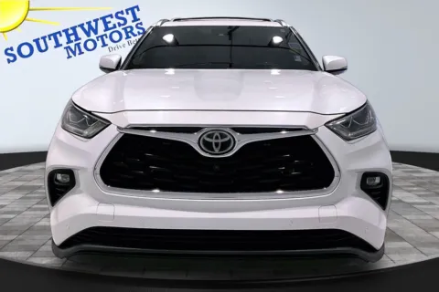 Photos of 2022 Toyota Highlander Limited for sale in Pueblo, CO at Southwest Motors