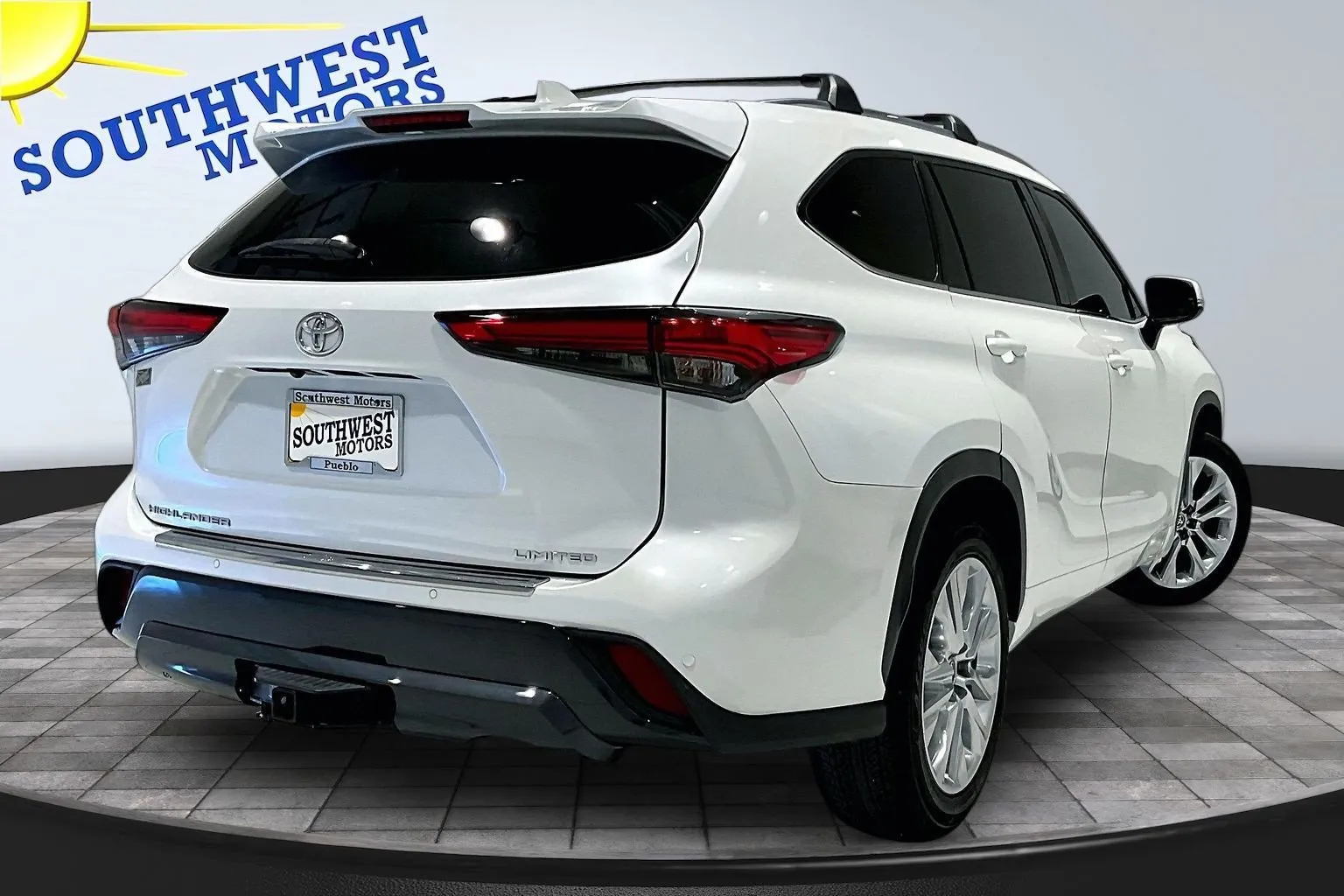 Toyota Highlander photo 7