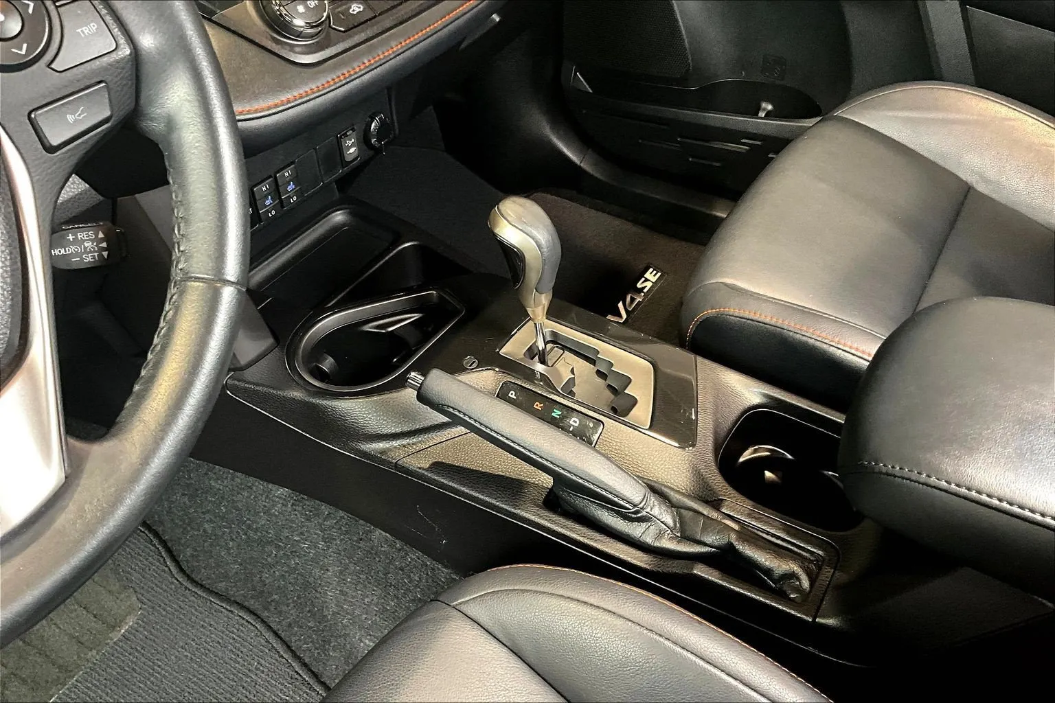 Toyota RAV4 photo 18