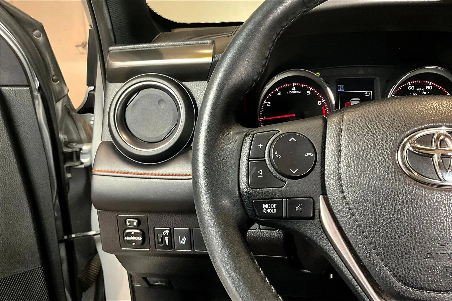 Toyota RAV4 photo 12
