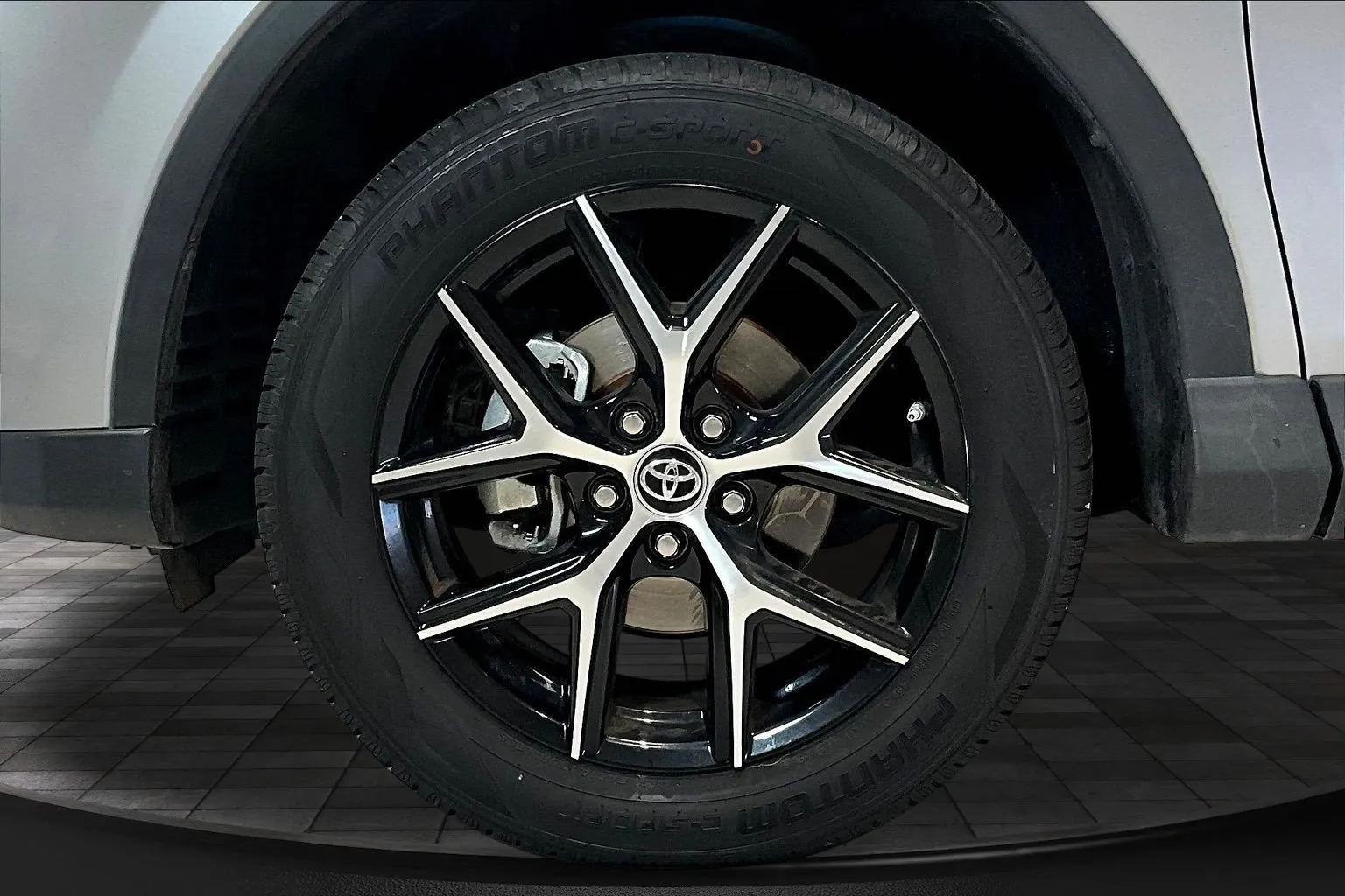 Toyota RAV4 photo 34