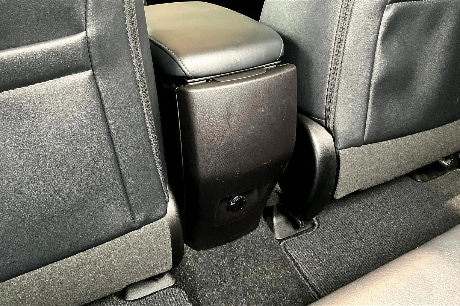 Toyota RAV4 photo 11