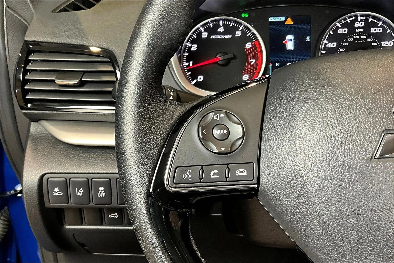 Mitsubishi Eclipse Cross photo 12