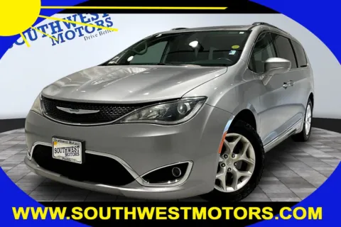 Silver 2020 Chrysler Pacifica Touring L for sale in Pueblo, CO