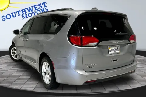 More photos of 2020 Chrysler Pacifica Touring L at Southwest Motors, CO