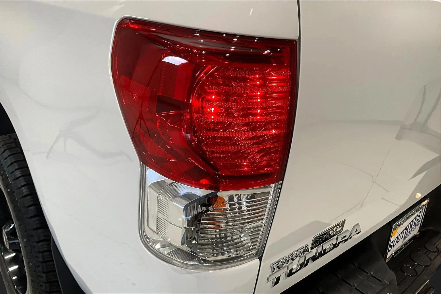 Toyota Tundra photo 24