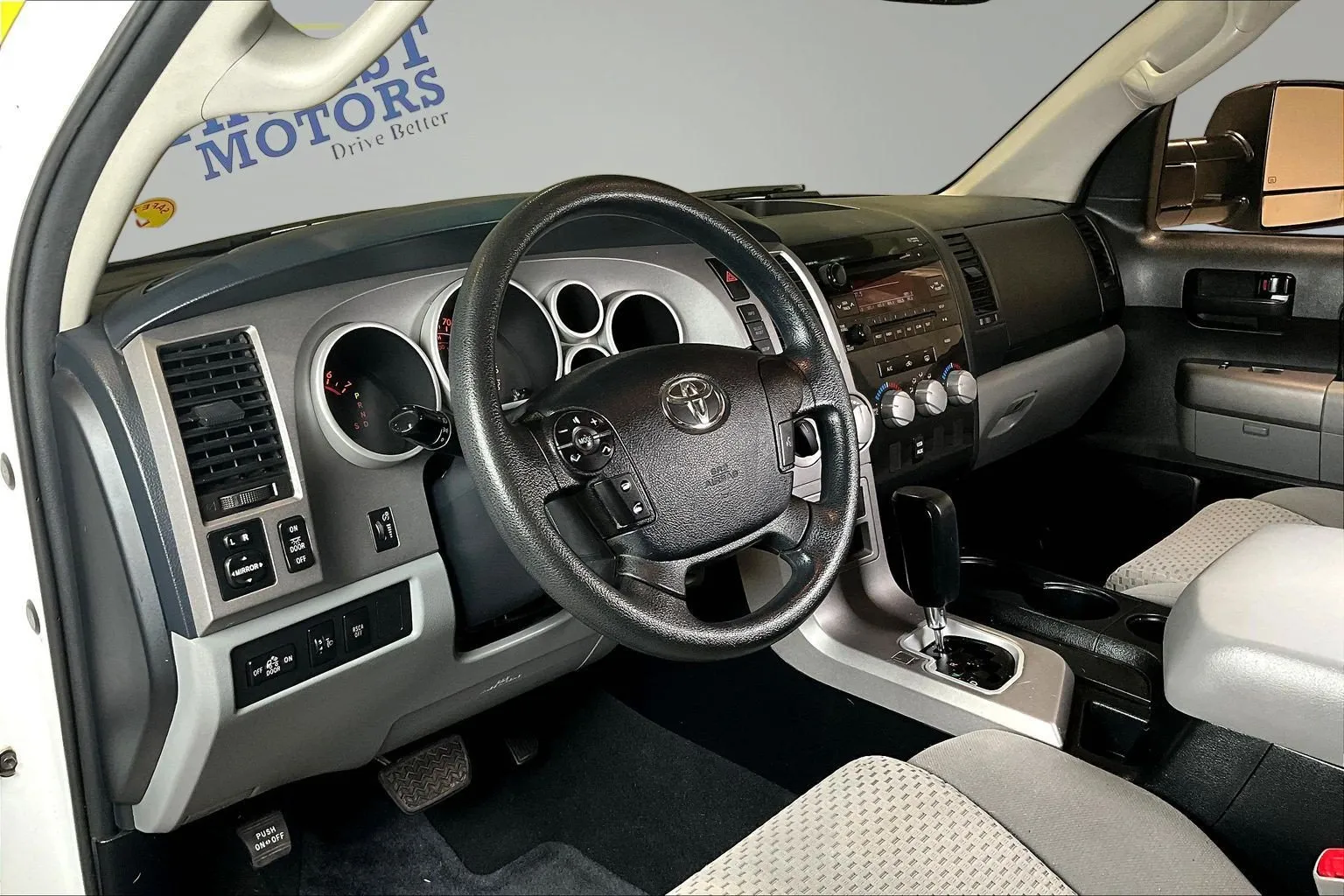 Toyota Tundra photo 18