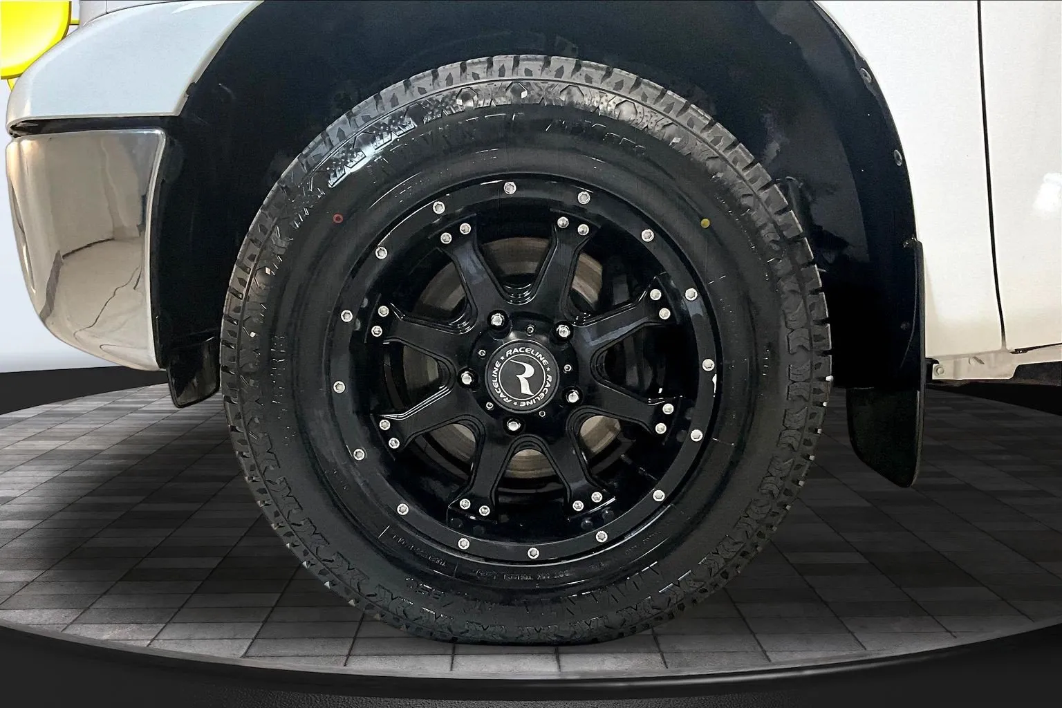 Toyota Tundra photo 35