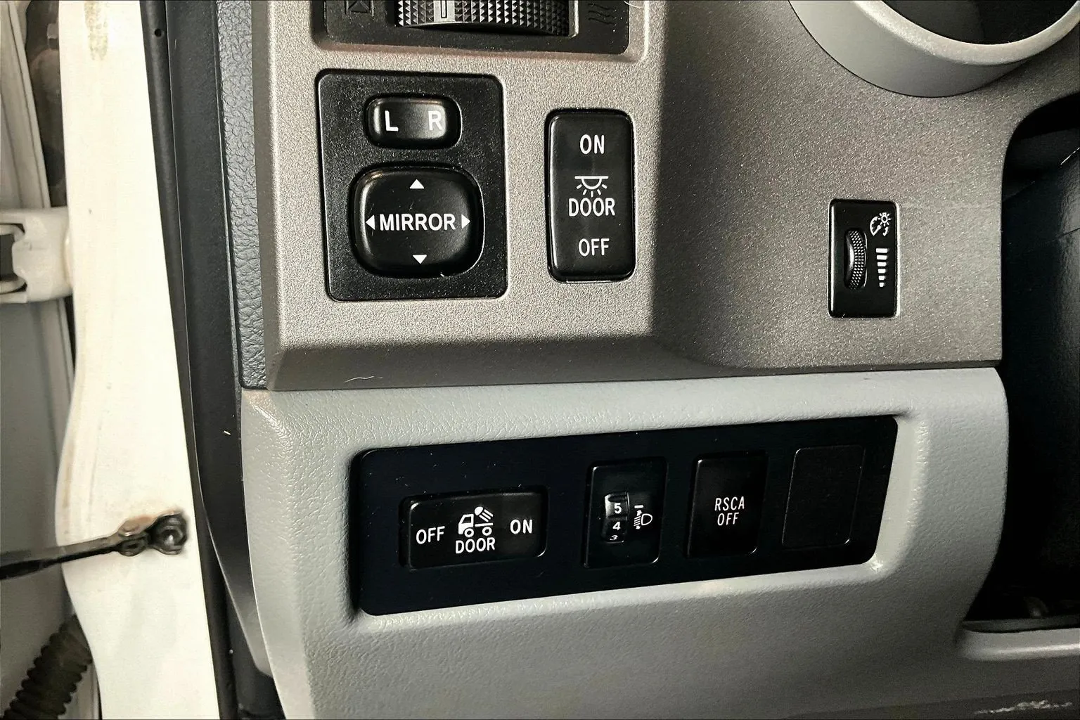 Toyota Tundra photo 17