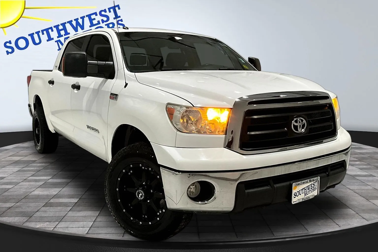 Toyota Tundra photo 3