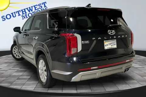 More photos of 2025 Hyundai Palisade SEL at Southwest Motors, CO