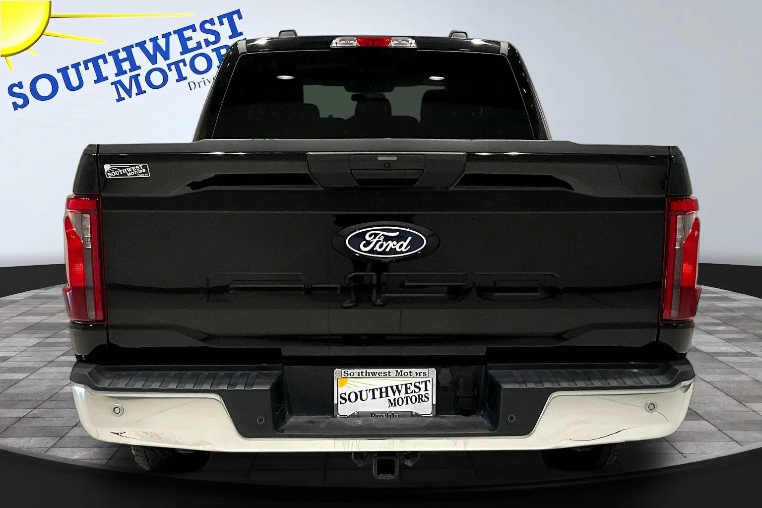 Ford F-150 photo 6