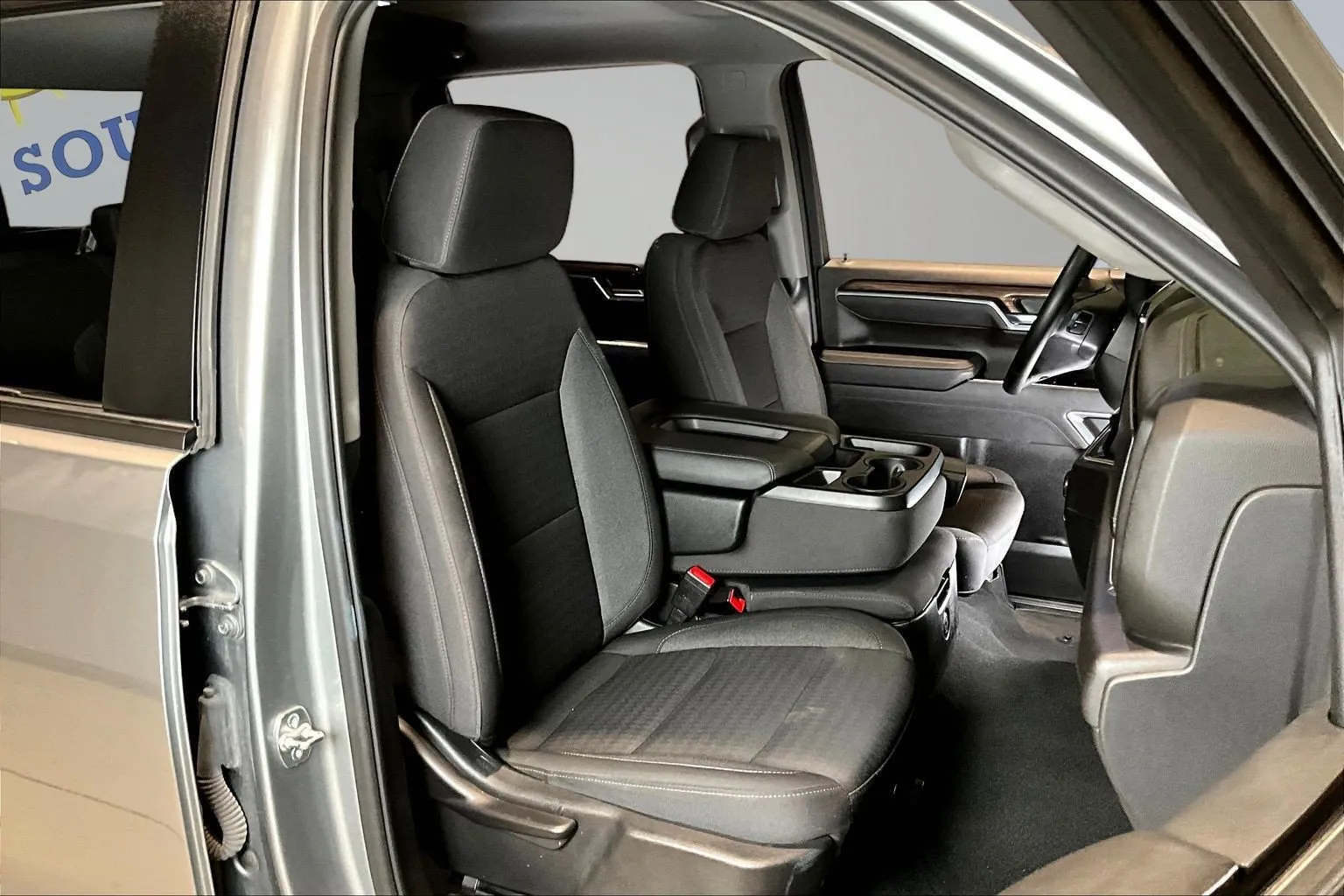 Chevrolet Silverado photo 31