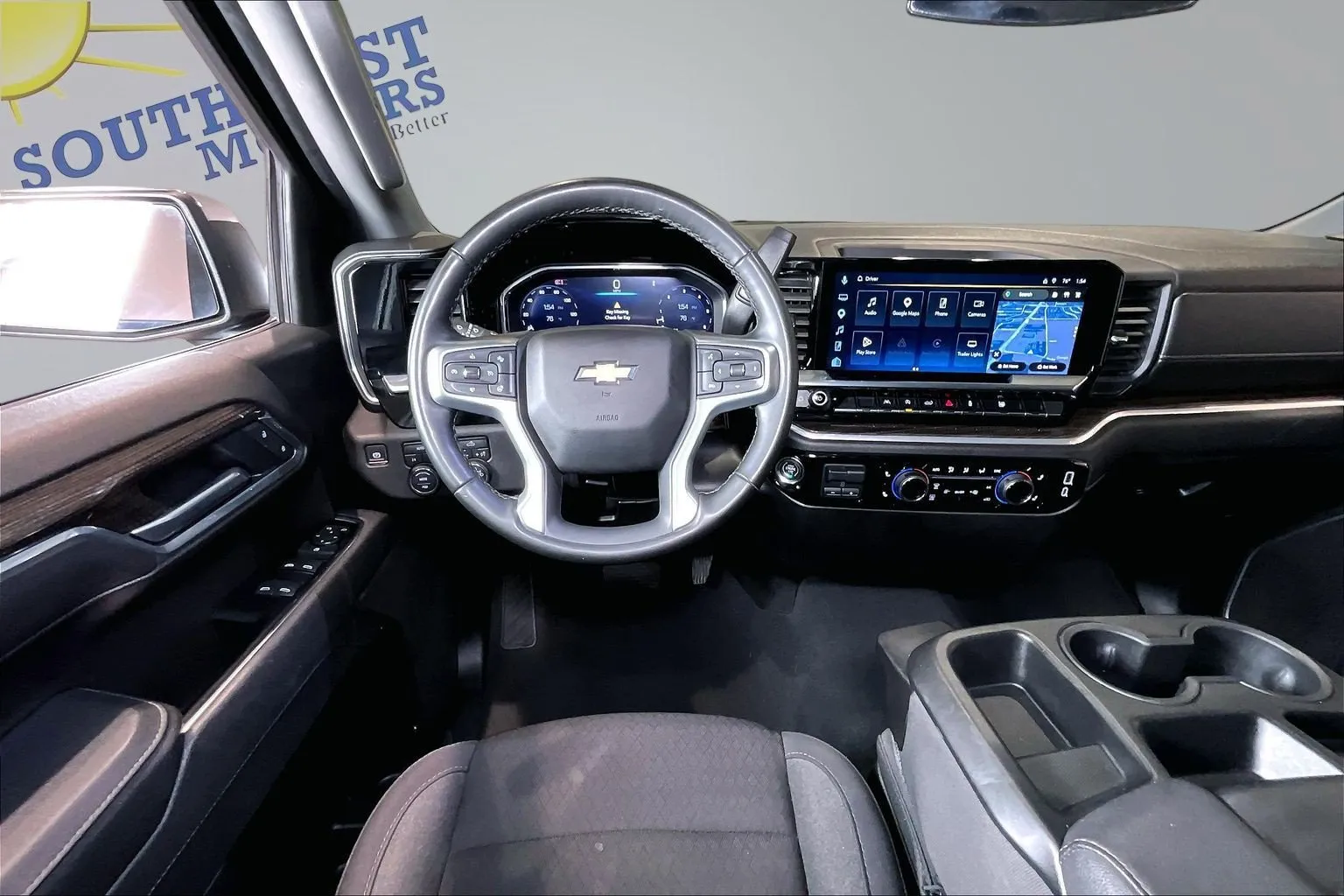 Chevrolet Silverado photo 10