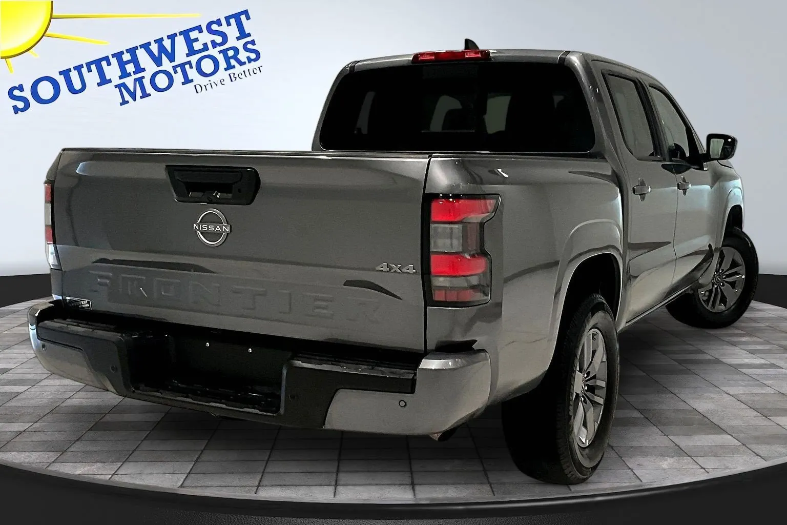 Nissan Frontier photo 7