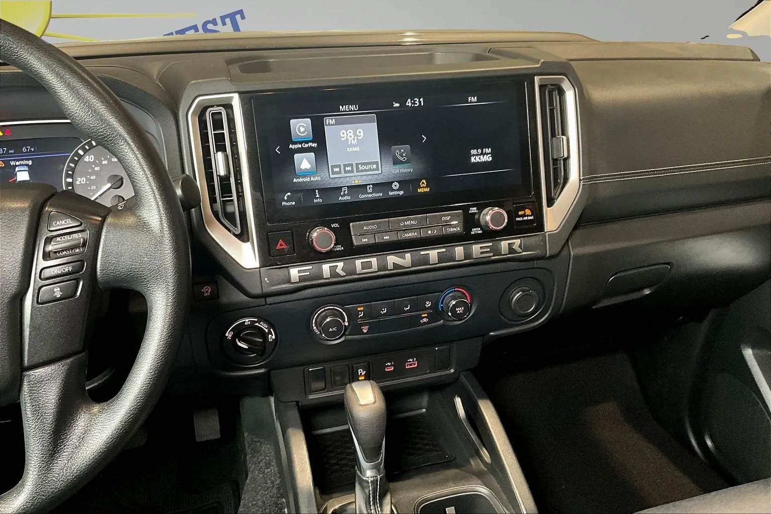 Nissan Frontier photo 11