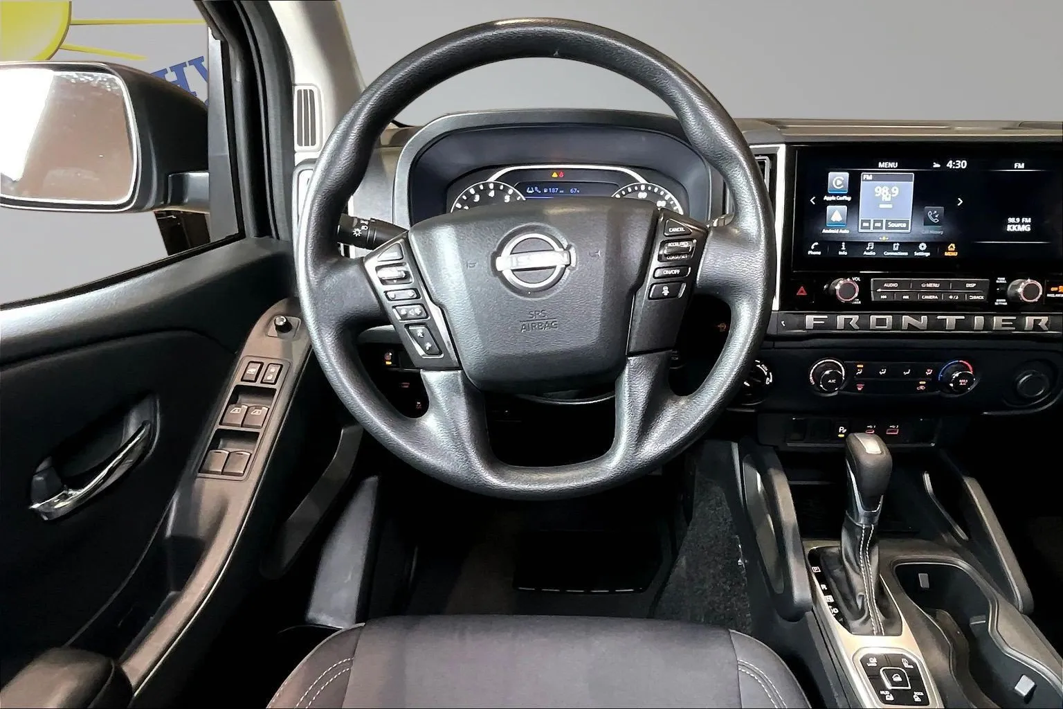 Nissan Frontier photo 10