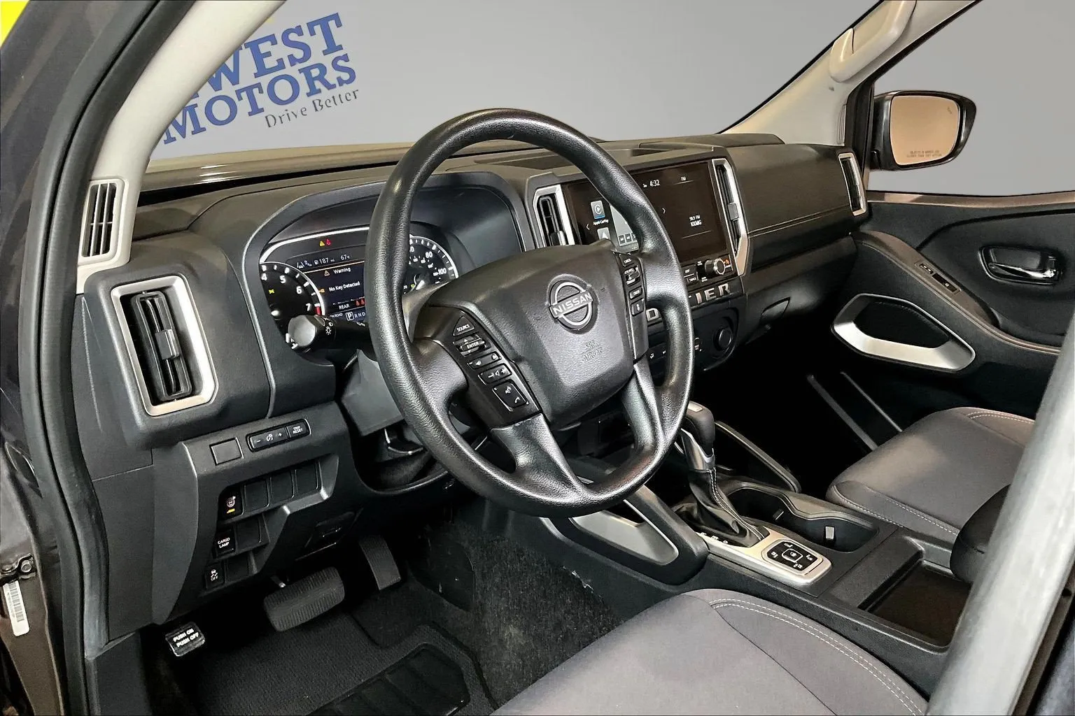 Nissan Frontier photo 19