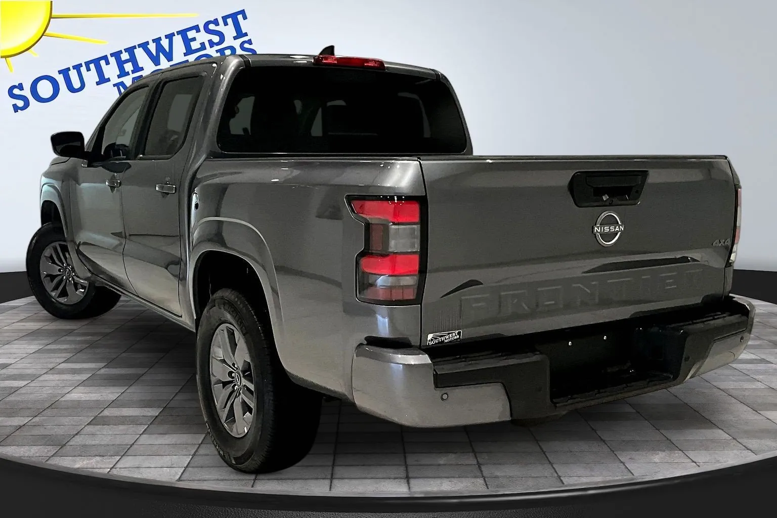 Nissan Frontier photo 5