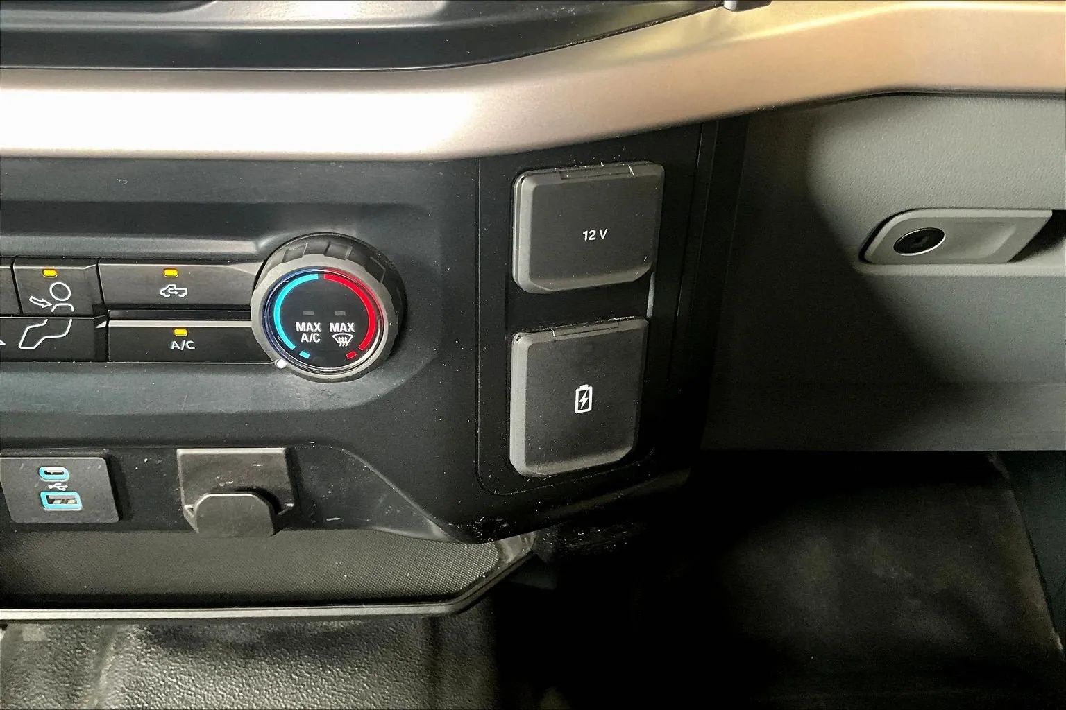 Ford F-150 photo 18