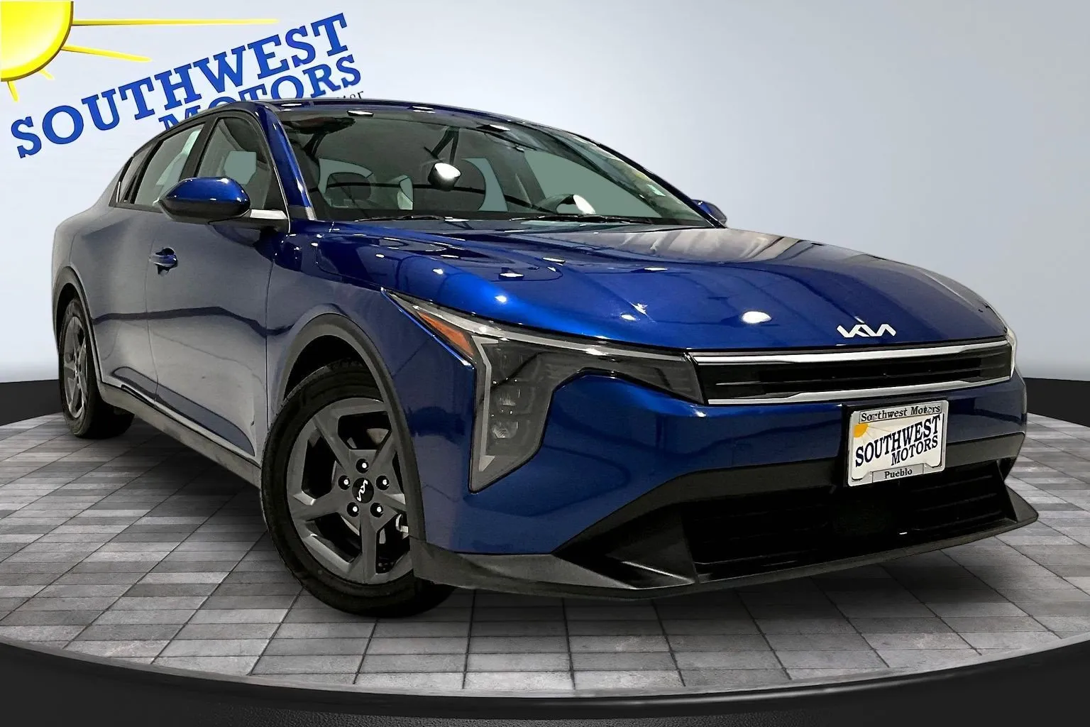 Kia K4 photo 3
