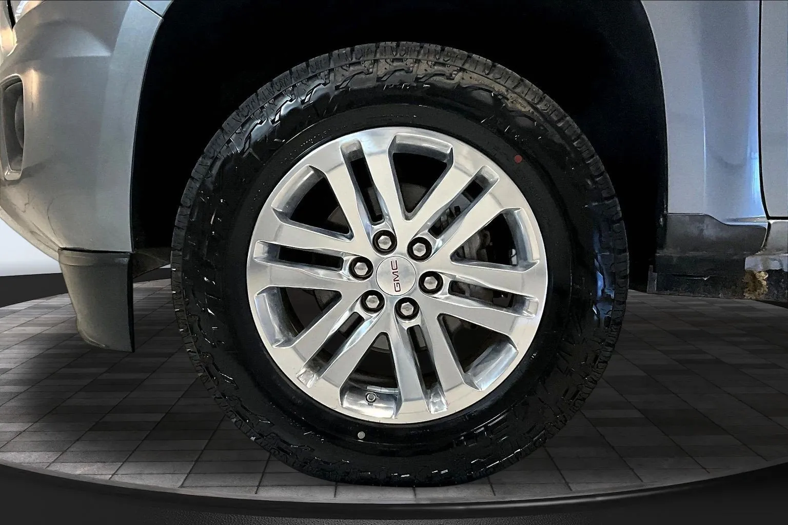 GMC Canyon photo 35