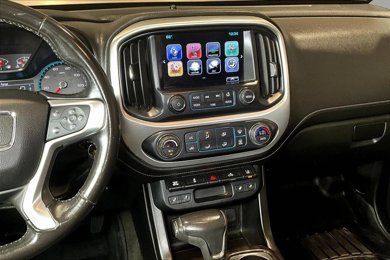 GMC Canyon photo 11