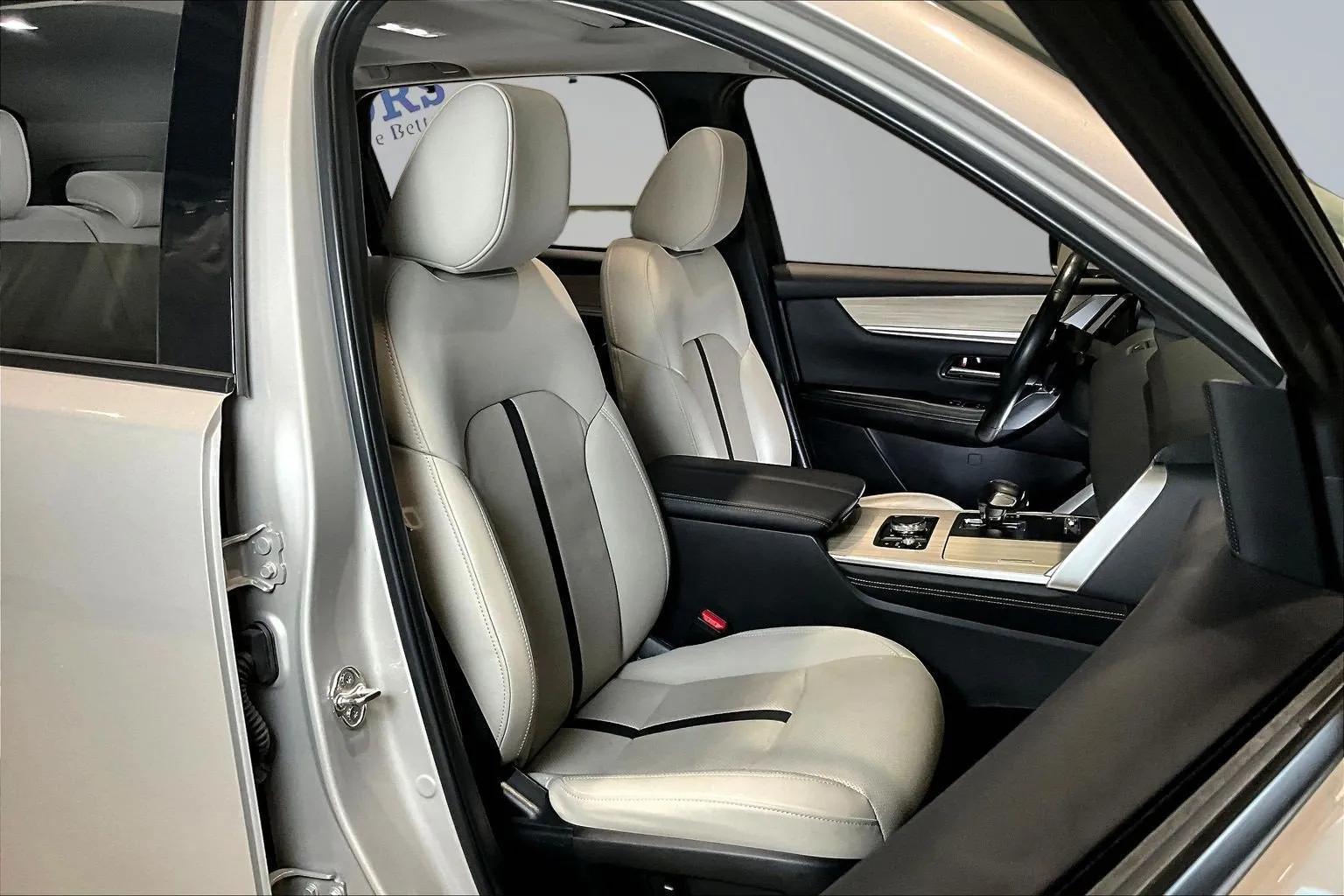 Mazda CX-90 photo 31