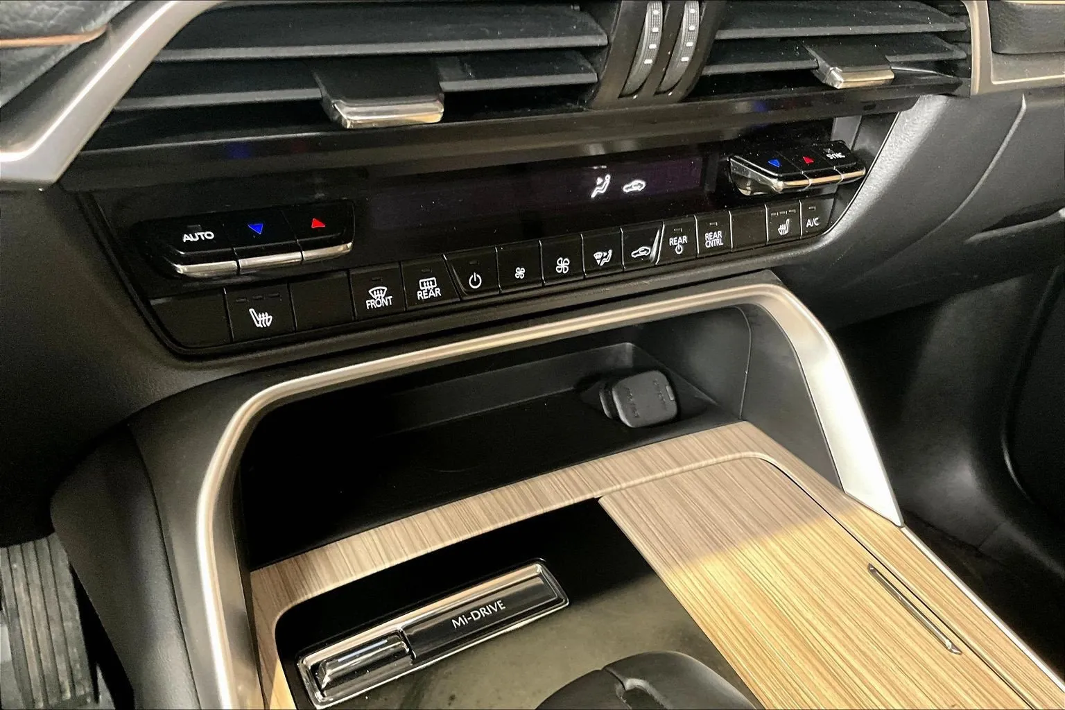 Mazda CX-90 photo 16