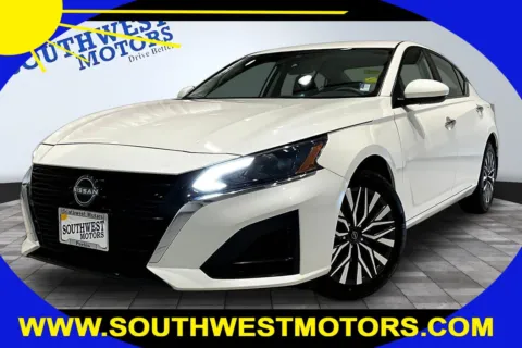 White 2023 Nissan Altima 2.5 SV for sale in Pueblo, CO