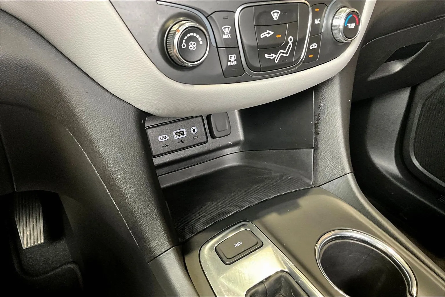 Chevrolet Equinox photo 16