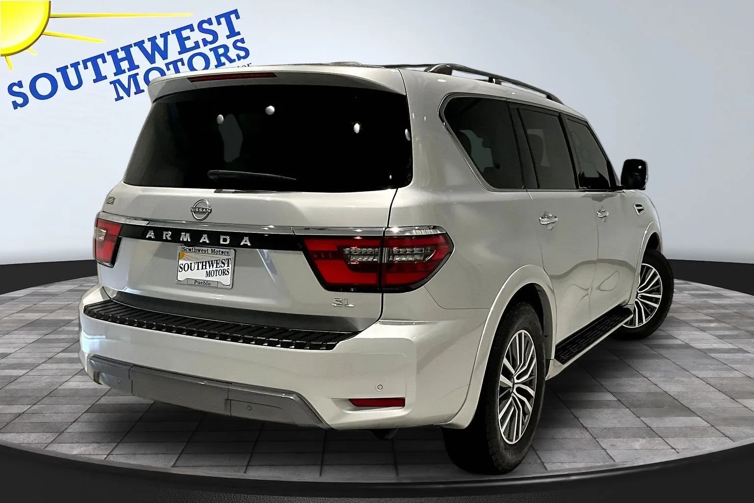 Nissan Armada photo 7