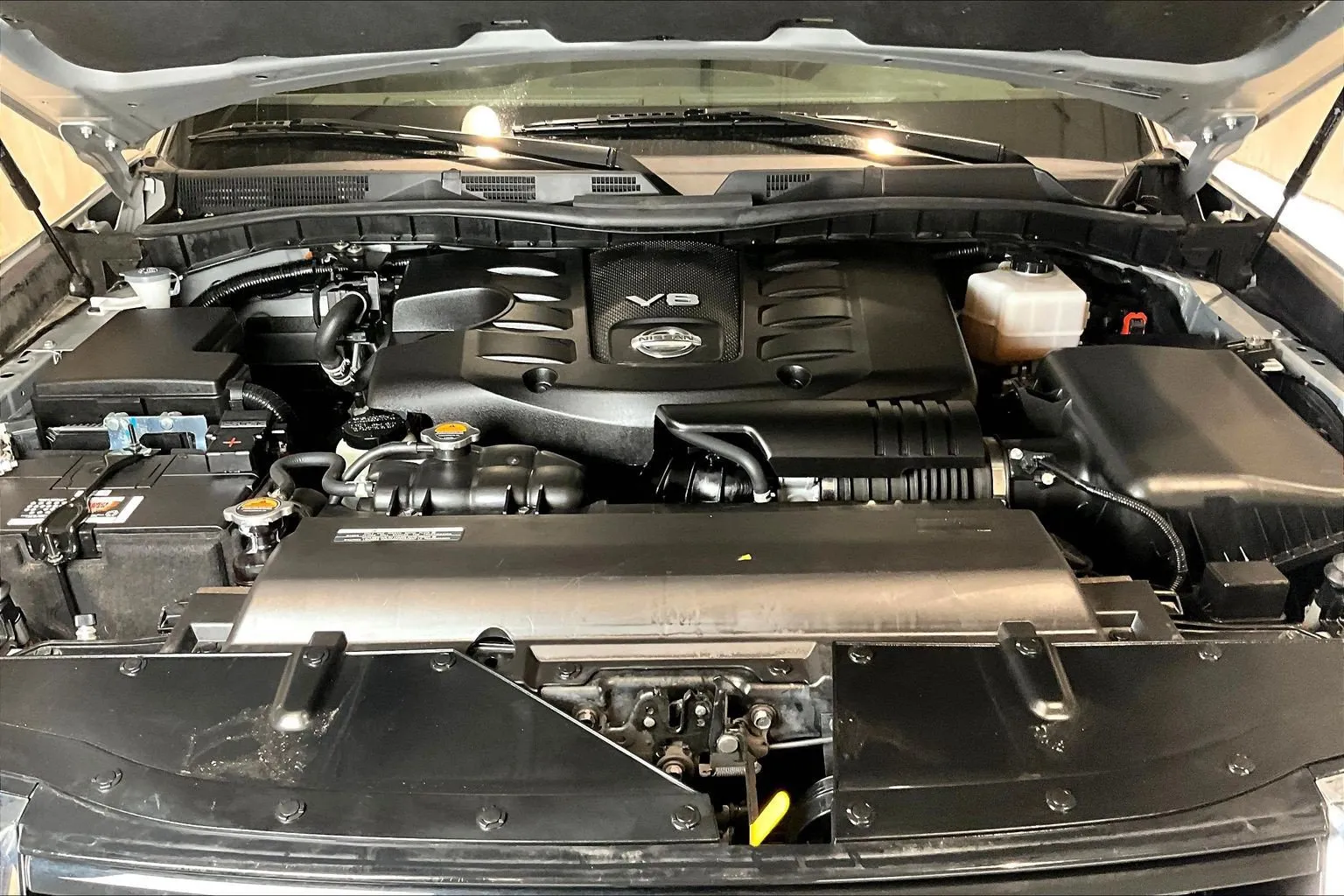 Nissan Armada photo 32
