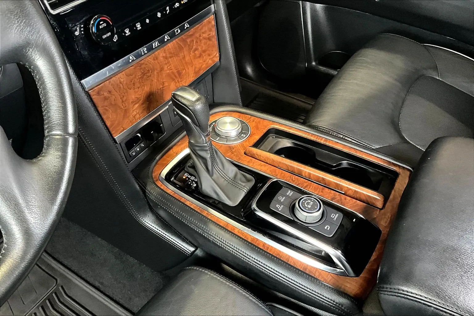 Nissan Armada photo 19