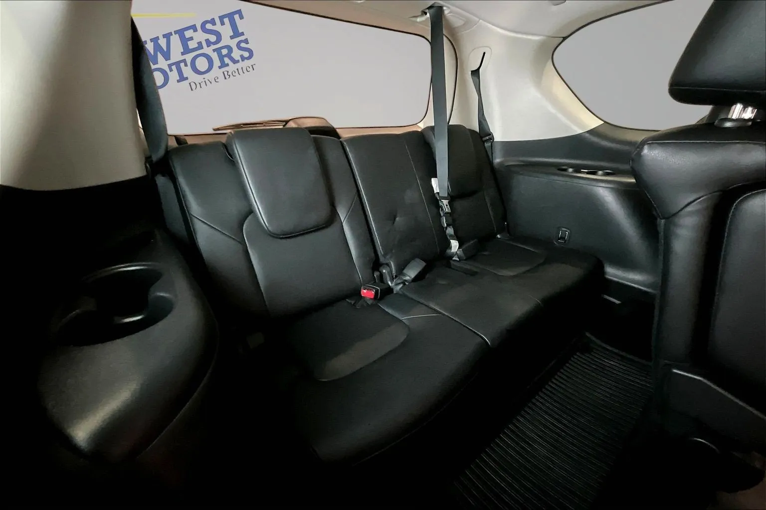Nissan Armada photo 27